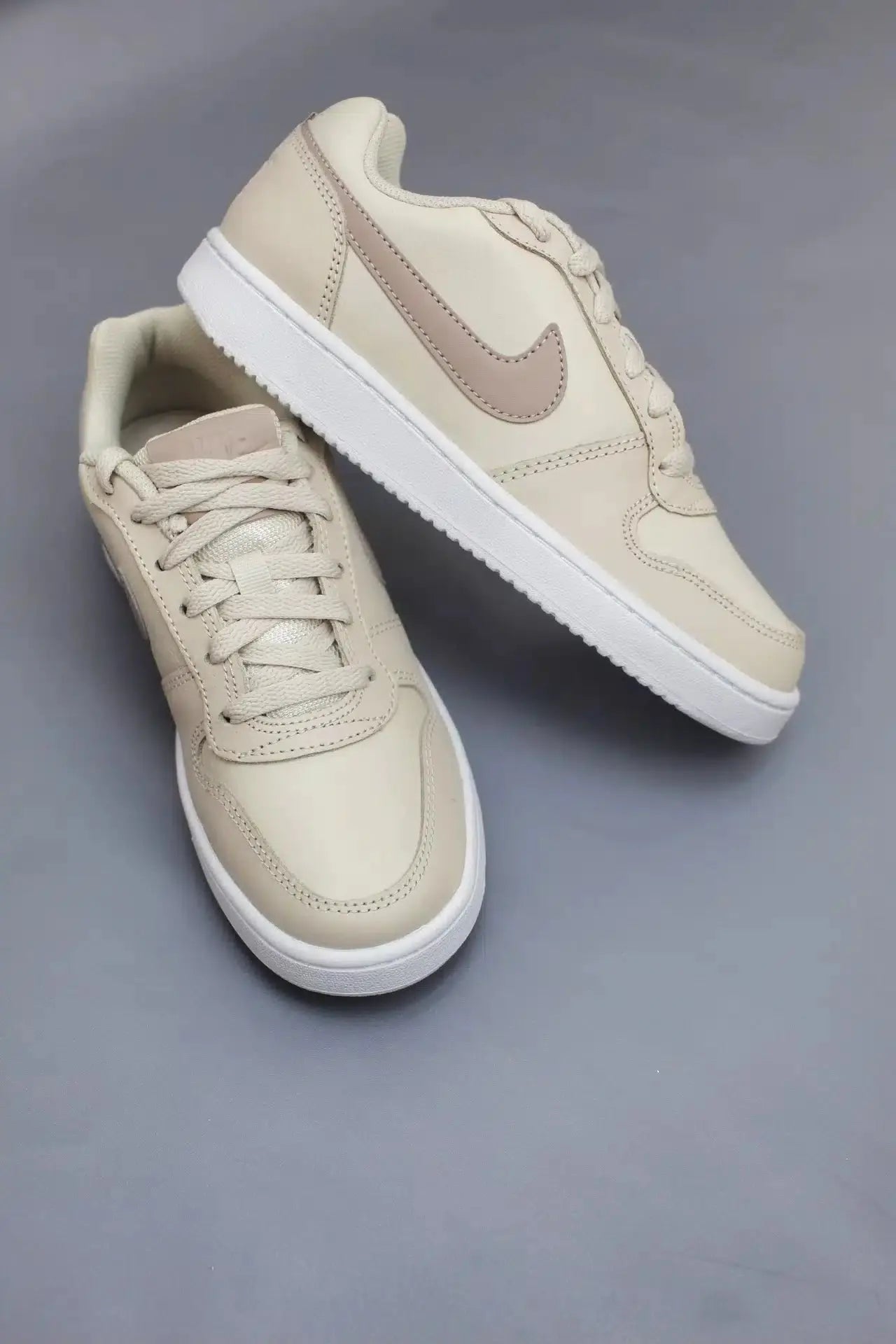 Tênis Nike Ebernon low - Bege Claro - Ale Imports