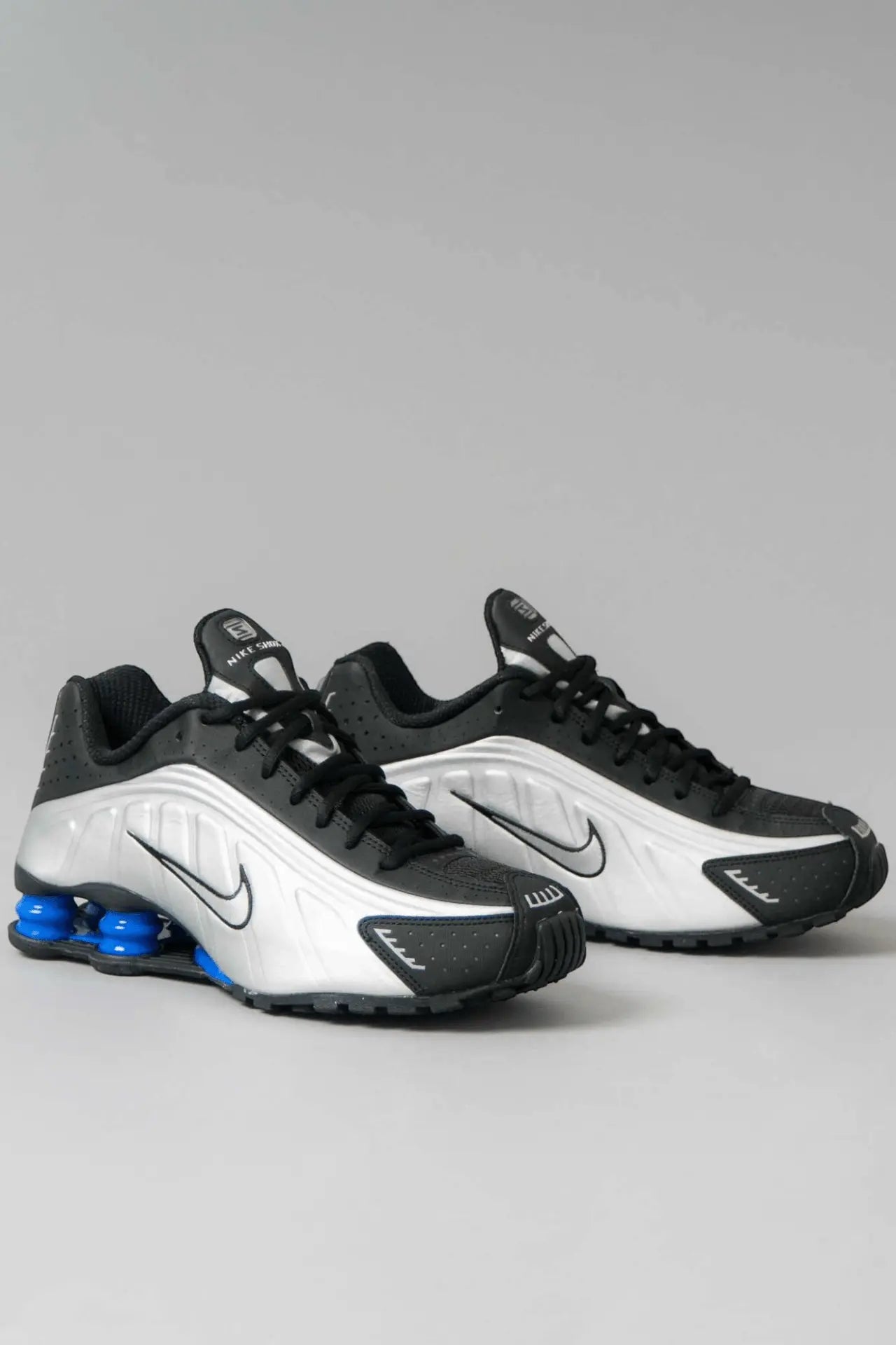Tênis Nike Shox R4 "Metallic Silver and Black - Ale Imports