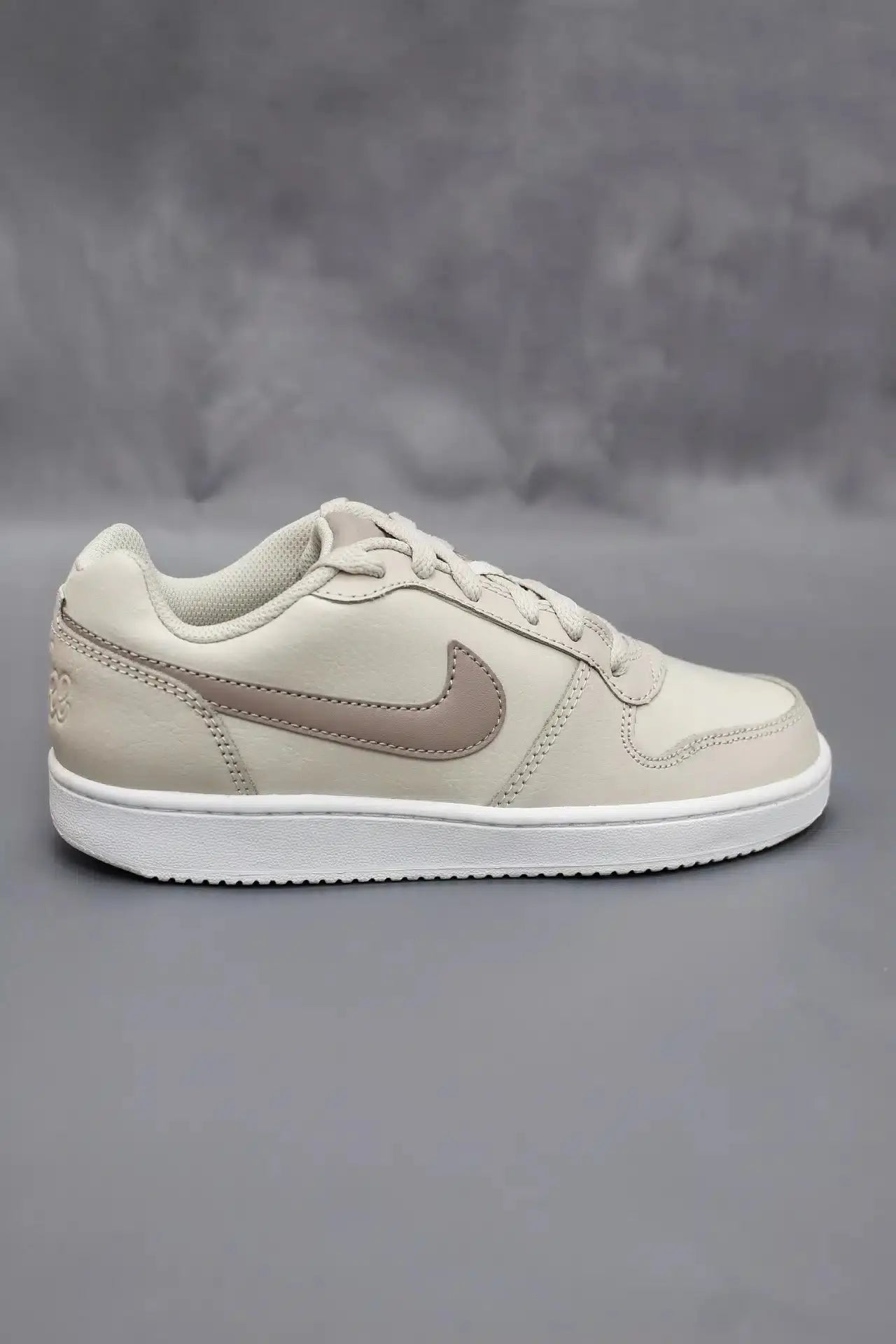 Tênis Nike Ebernon low - Bege Claro - Ale Imports