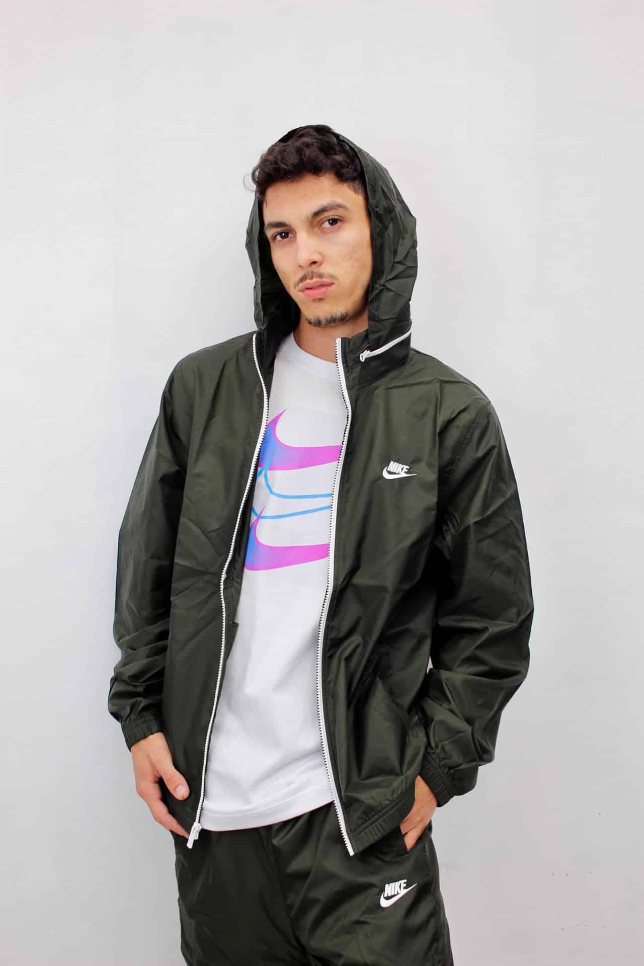 Conjunto Nike Sportswear Club Woven Masculino - Verde - Ale Imports