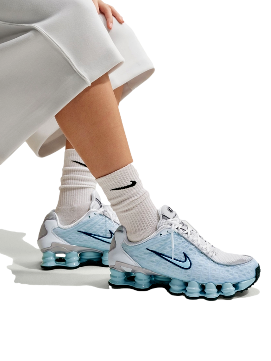 Tênis Nike Shox TL Feminino - Azul bebe -AR3566-012