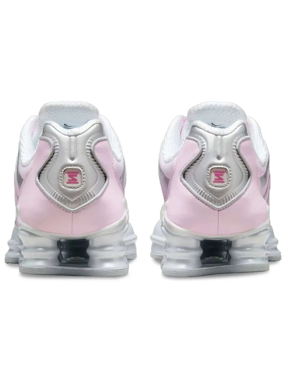 Vista superior do Nike Shox TL Feminino rosa com cadarço central e acabamento respirável no cabedal.

Esse modelo é reconhecido por sua durabilidade, ajuste ergonômico e tecnologia de amortecimento exclusiva. Com o Tênis Nike Shox TL Feminino - Rosa, cada passo é mais leve, estável e cheio de atitude.