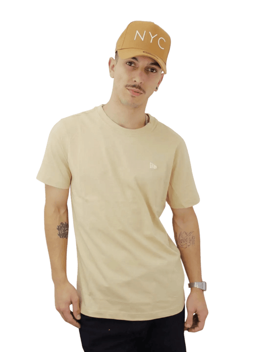 Camiseta New era Core Flag - Bege - Ale Imports
