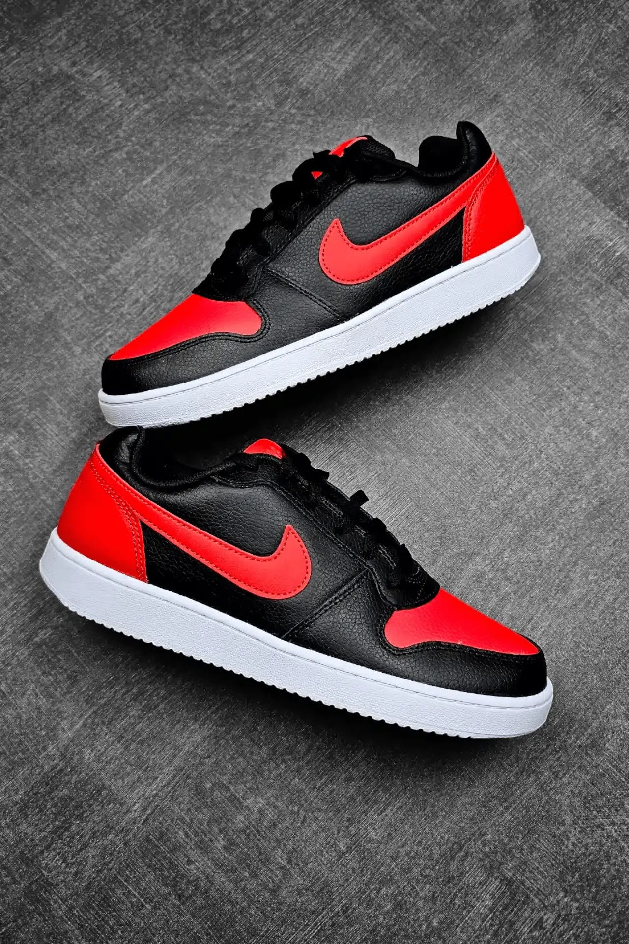 Tênis Nike Ebernon Low - Preto e Vermelho - Ale Imports